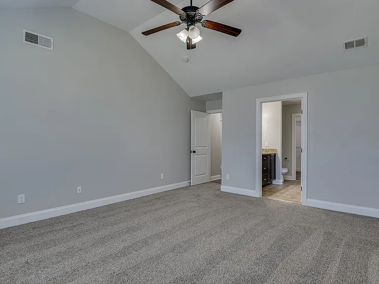 1721 Dunmore Ave — Photo 14