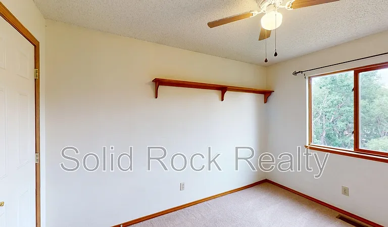 2580 Lyncrest Dr — Photo 11