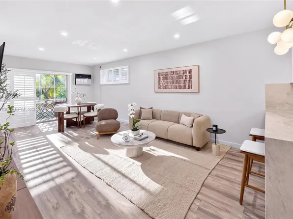 6580 Santona St APT 16, Miami, FL 33146