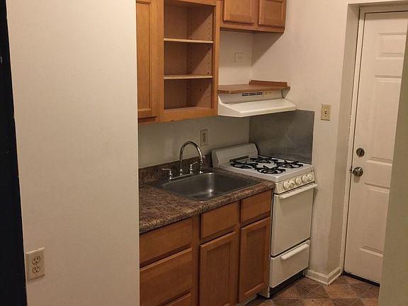 3rd image of 5651-59 S Michigan Ave #3R