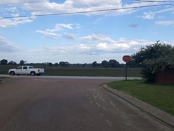 5th image of 281 Summer Hill Dr