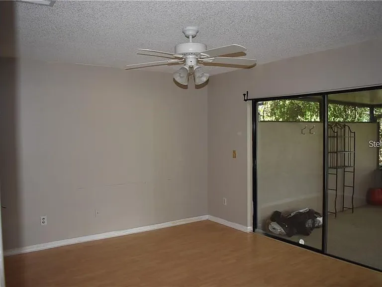 11301 Darewood Pl — Photo 6
