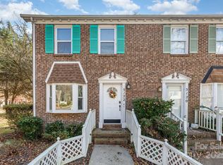 5122 Fair Wind Ln, Charlotte, NC 28212