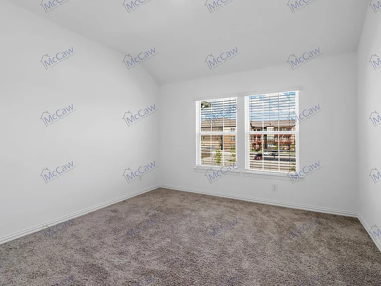 15878 Yellow Elder Rd — Photo 13