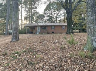 1206 S Lexington St, Trenton, TN 38382