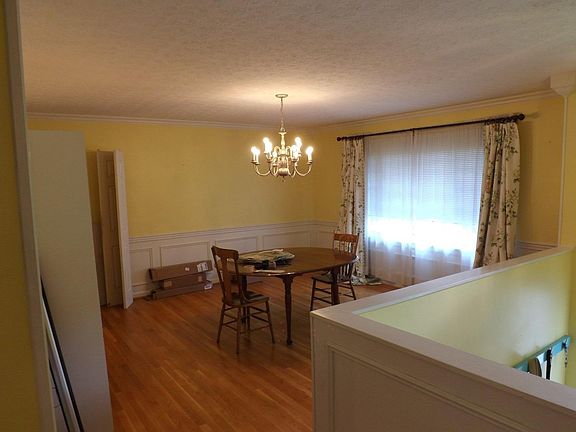 3rd image of 499 Monticello Blvd