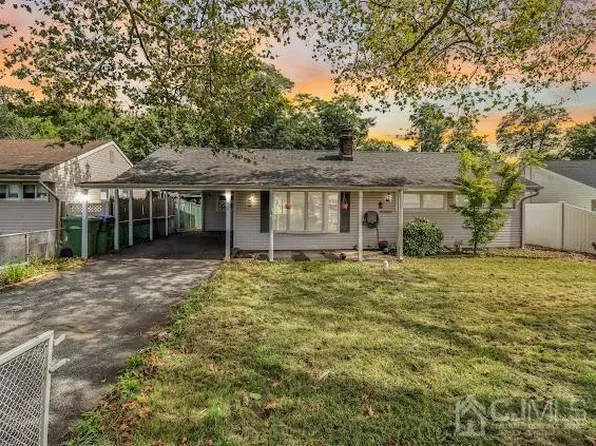 55 Elliot Pl, Edison, NJ 08817