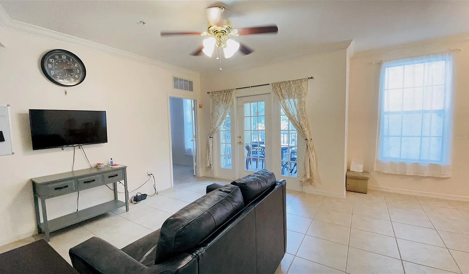2 bed, 1192 sqft, $1,650 — Photo 3