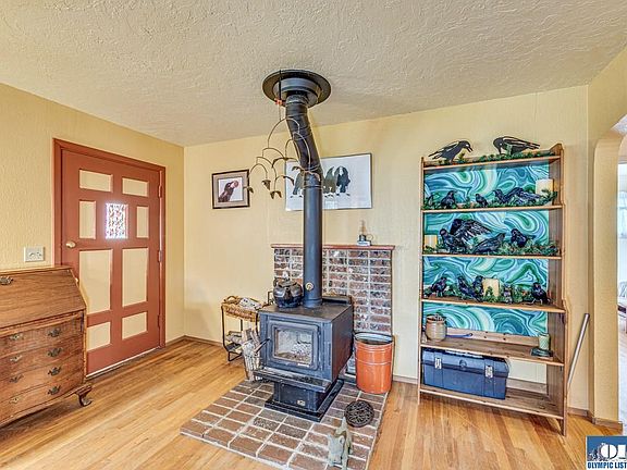 4th image of 4313 Fairmount Ave