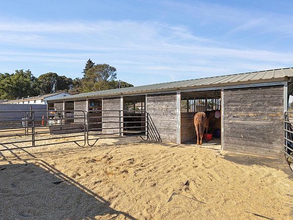 5th image of 1199 Cuttings Wharf Road