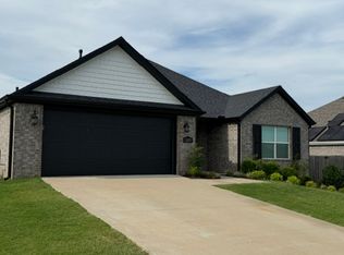 3670 Avon Ave, Springdale, AR 72764