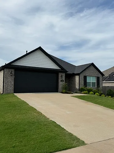 3670 Avon Ave Photo 1