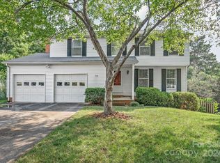 706 Vista Grande Cir, Charlotte, NC 28226