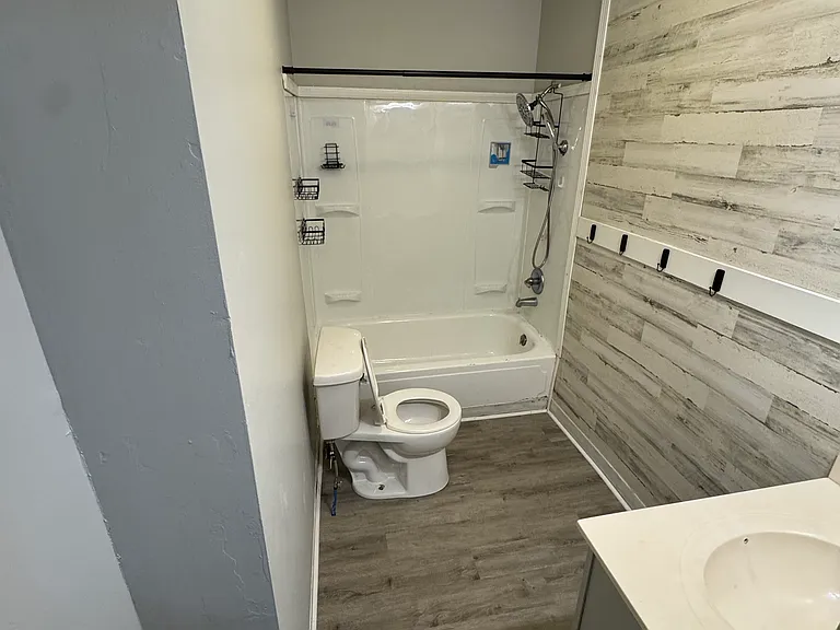 1013 Harding Way E #2 — Photo 5