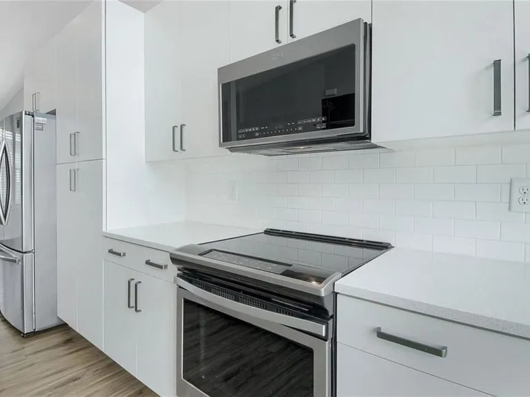 900 Brees Ct — Photo 15