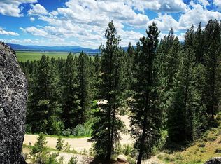 28 Sarah Way, Cascade, ID 83611