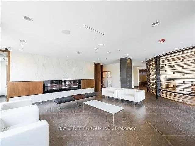 1 Uptown Dr #1707 — Photo 3