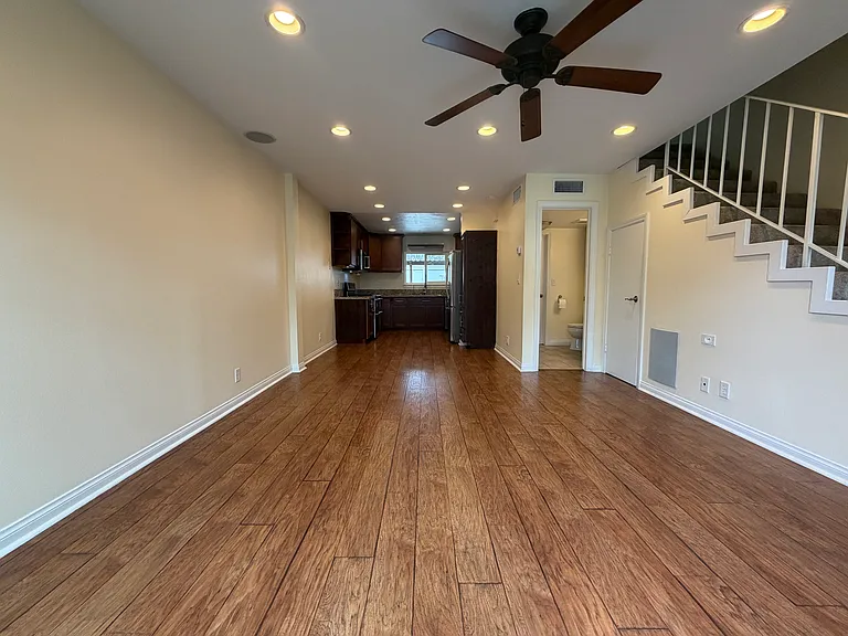 5063 Argyle Dr — Photo 2