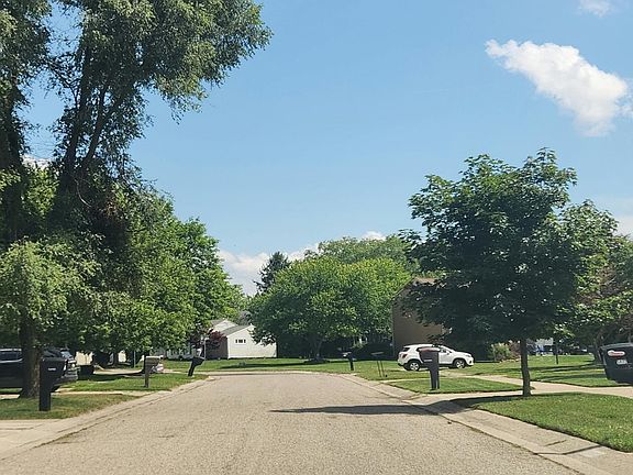 4th image of 5942 King James Ln