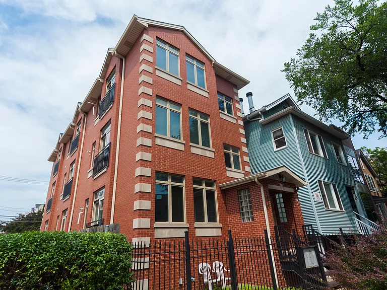 2416 N Greenview Ave #G — Photo 1