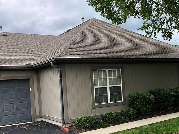 2nd image of 256 Windemere Pl
