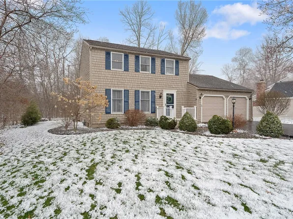 3169 Reston Dr, Baldwinsville, NY 13027
