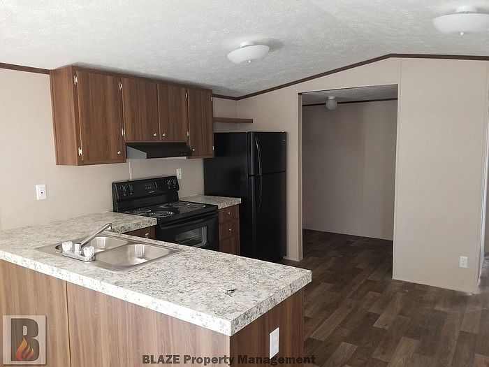 1st image of 4627 Pond Dr