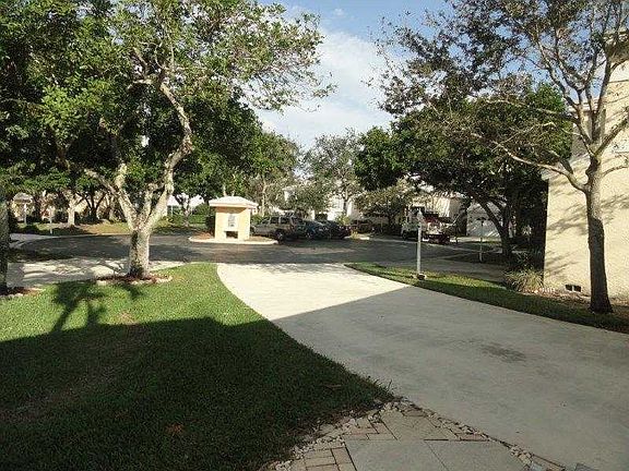 4th image of 9456 NW 8th Cir
