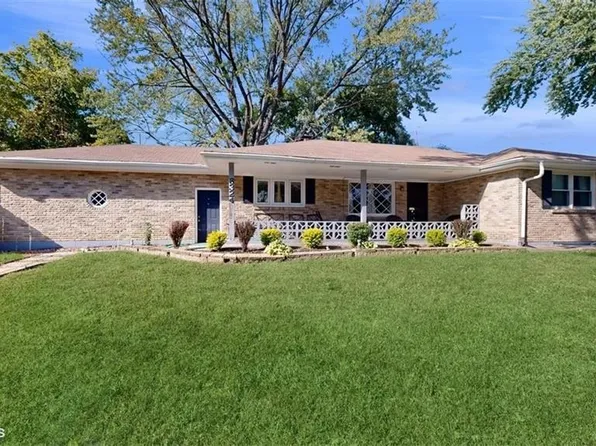6324 Yecker Ave, Kansas City, KS 66104