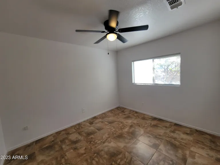 2259 E Spruce Dr — Photo 9