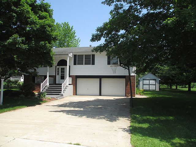 1st image of 222 N Walter Ave