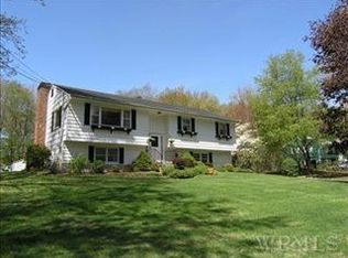 55 Seven Oaks Ln, Brewster, NY 10509