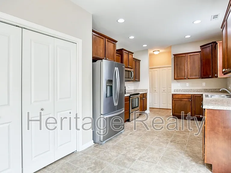 10728 Gable Run Dr — Photo 12