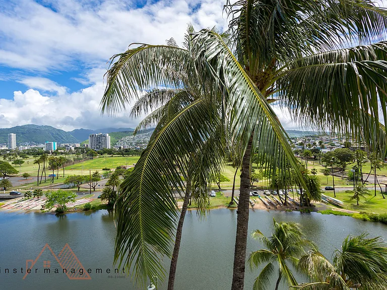 2611 Ala Wai Blvd — Photo 11