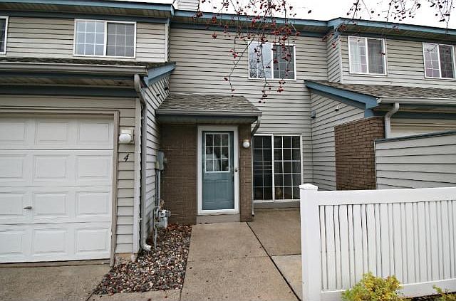 Front private patio