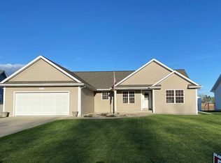 8799 Cottonwood Dr, Freeland, MI