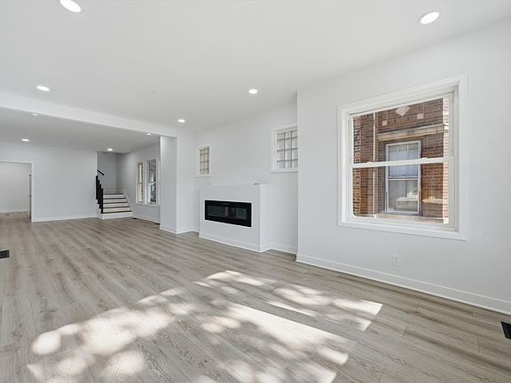 3rd image of 8219 S Throop St