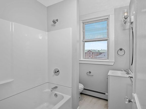 5th image of 1011 Dexter St #2R