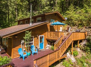 6953 Baker Cir, Glacier, WA 98244