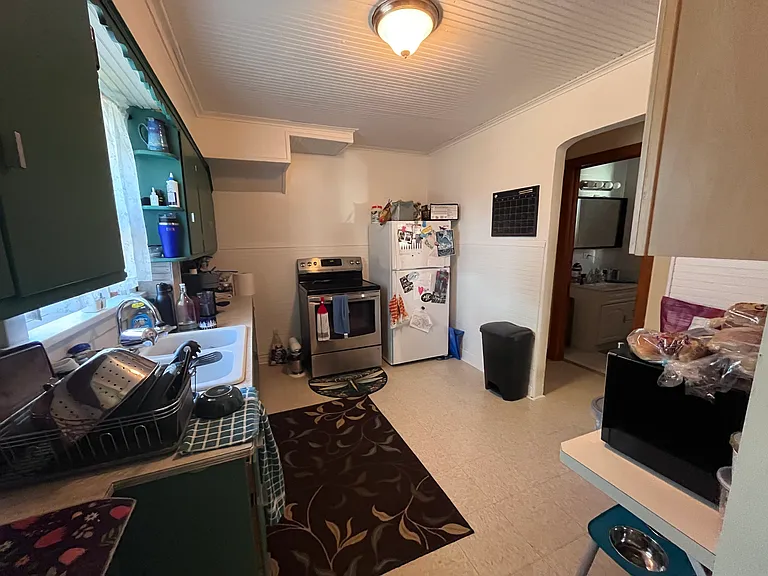 420 N Lake St — Photo 5