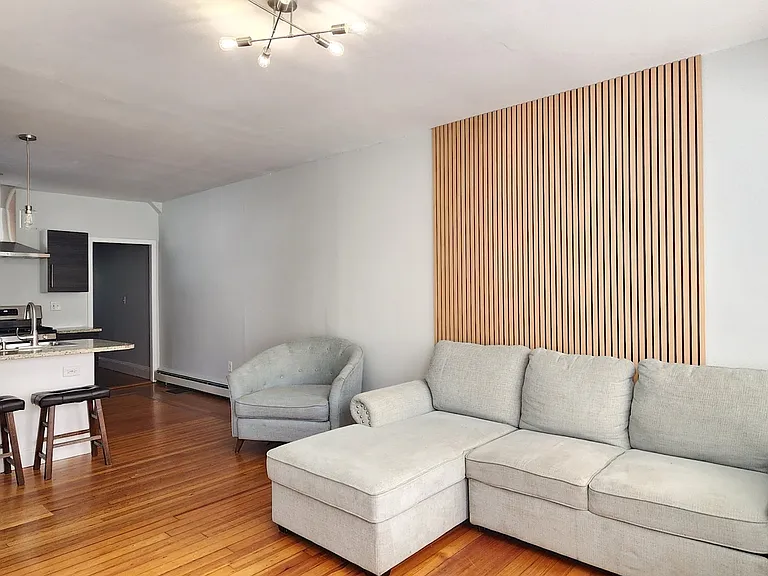 183 Camp St #1M — Photo 3