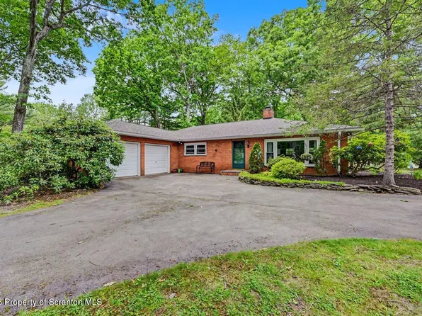 27 Indian Spring Rd, Tunkhannock, PA 18657