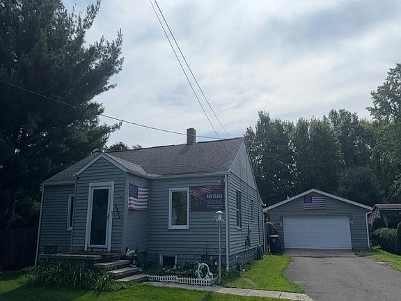 2nd image of 2441 Norcross Rd