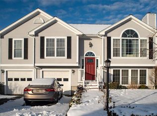 18 Ann Ct, Middletown, RI 02842