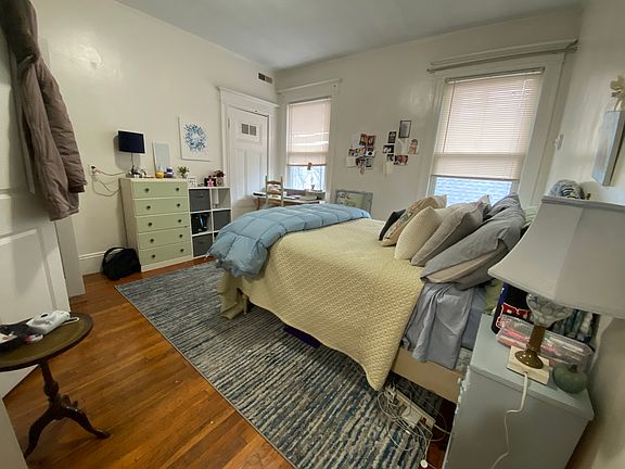 3rd image of 14 Ashford St #8