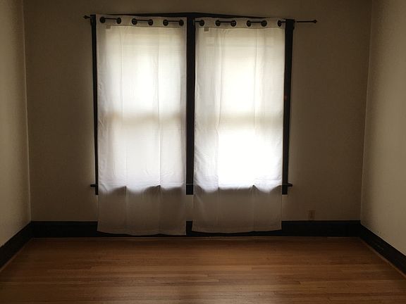 5th image of 8058 S South Park Ave