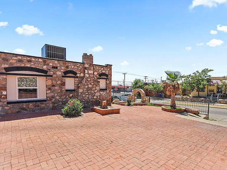 3101 N Piedras St #A — Photo 3