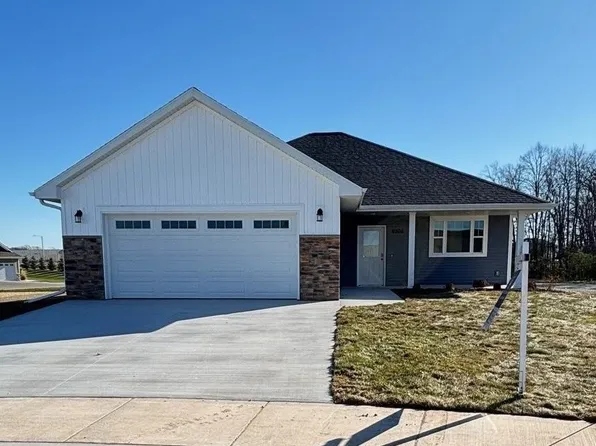 N9308 Gemstone Ct, Appleton, WI 54915