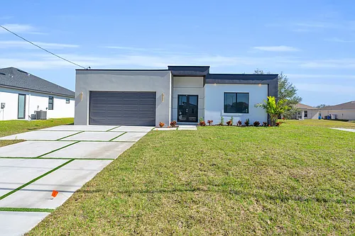 3617 NW 38th Ter Photo 1