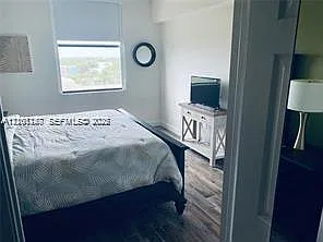 Regent Park Condo — Photo 4